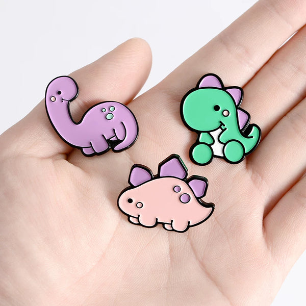Pin dinozaur roz