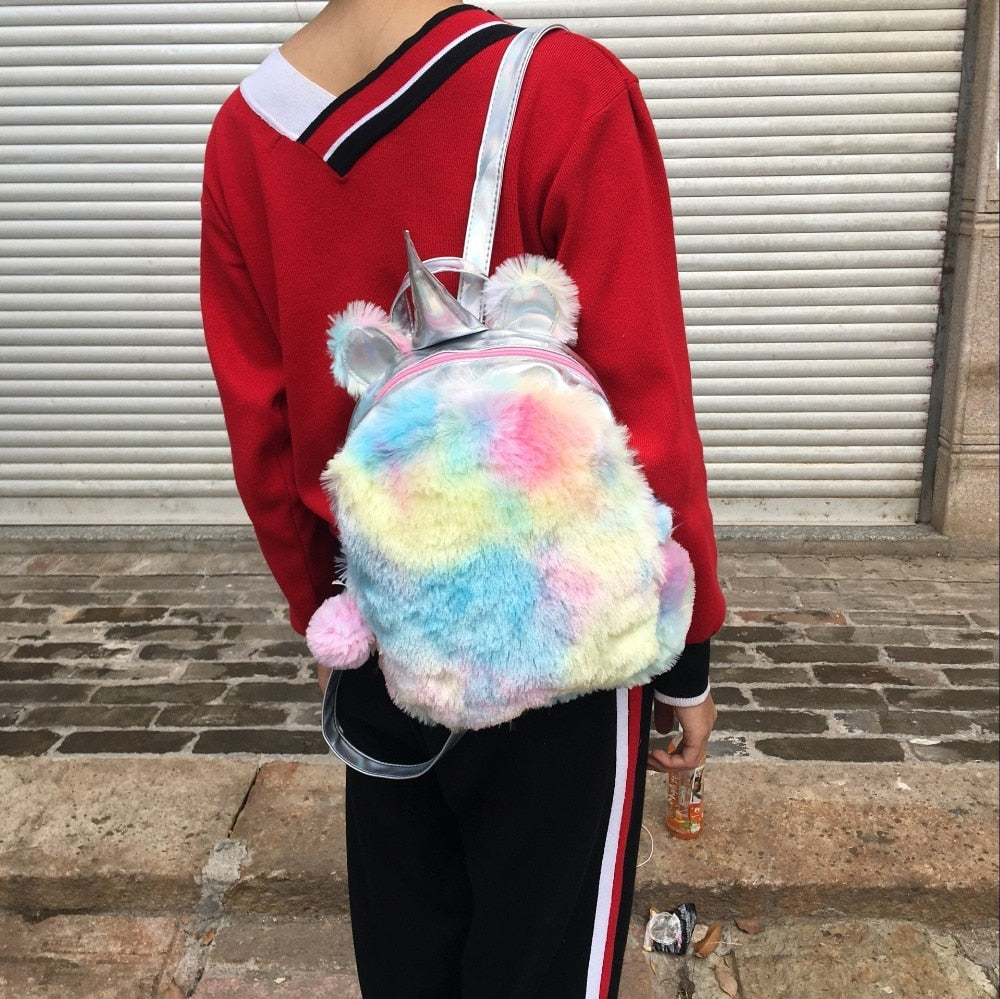 Ghiozdan Unicorn Pufos Curcubeu "Holografic"